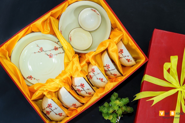 qua tặng công nhân