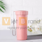 Bình nước nhựa dẻo cầm tay làm quà tặng cho khách hàng