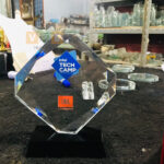 Kỷ niệm chương Pha lê - Khách hàng Intel