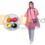 Áo mưa poncho dùng một lần kèm hộp đựng áo hình dạng móc đẹp mắt
