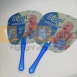Quạt tròn nhựa cầm tay hỗ trợ in logo doanh nghiệp