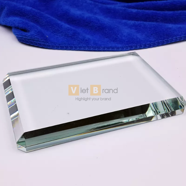 Chặn giấy pha lê dẹt trong suốt