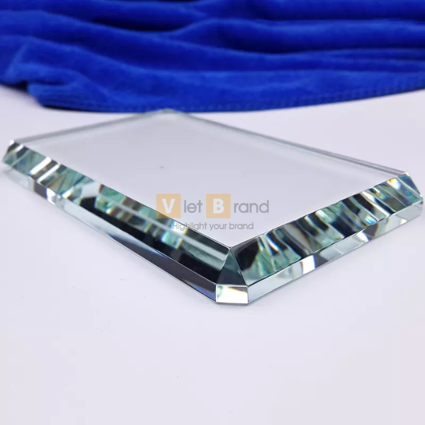 Chặn giấy pha lê dẹt trong suốt