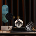 Chặn giấy pha lê hình khối Rubik