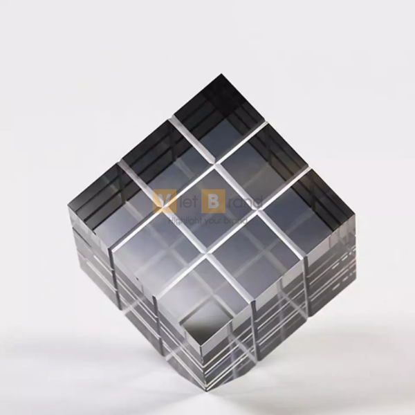 Chặn giấy pha lê hình khối Rubik