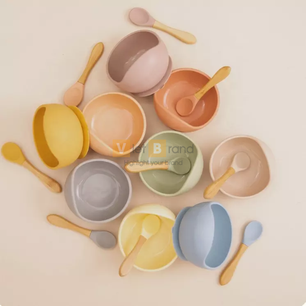 Set bát ăn dặm silicon kèm thìa chuôi gỗ