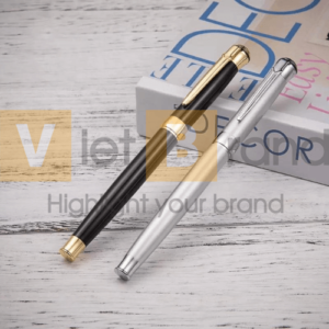Bút bi kim loại in logo doanh nghiệp với thiết kế kiểu mới